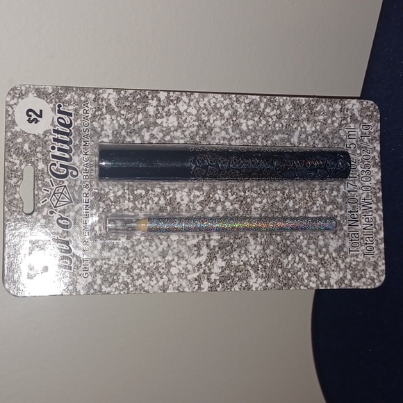 Makeup Assortment - Picture 2 of 8